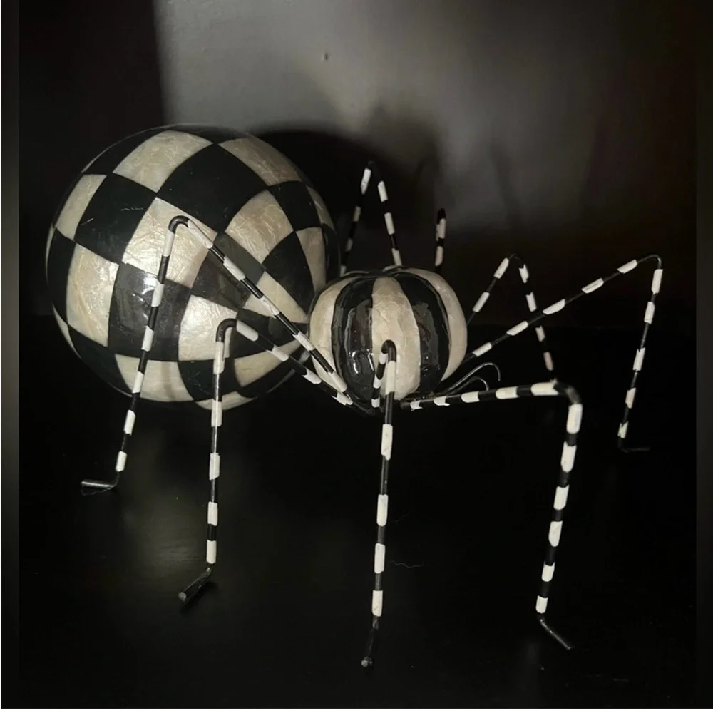 Mackenzie-Childs Spider - Courtly Capiz Spider NEW with original box! 🖤🤍
